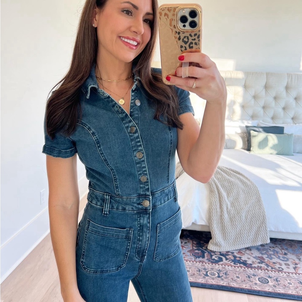 Everhart Jumpsuit in Lunar Blue
Show Me Your Mumu